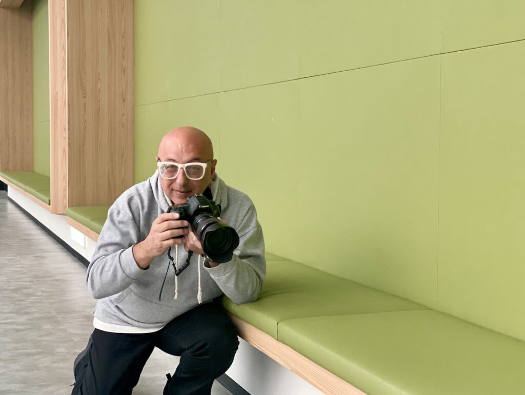 Relaxed kneeling portrait during a virtual brand photoshoot