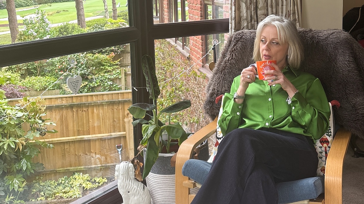 How Feeling Comfortable Creates More Natural and Recognisable Brand Photos
